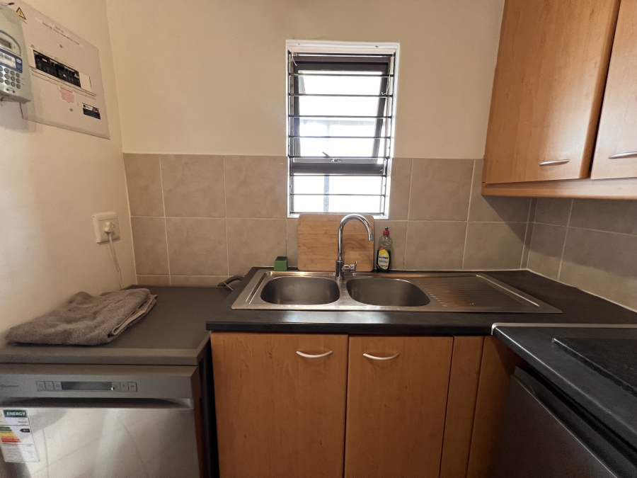 To Let 3 Bedroom Property for Rent in Parklands Western Cape